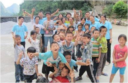 ��h������W(xu��)���������Є�(d��ng)���F(tu��n)�(du��)֧�̵��c(di��n)�ǏV���ό����Rɽ�h��կ�l(xi��ng)¡��С�W(xu��)��7��18��������?y��u)麢�ӂ��e�k��Ȥζ�\(y��n)��(d��ng)��(hu��)������������K������^�ӣ�����������(xi��ng)Ŀ����(ch��ng)��ʮ�֟������\(y��n)��(d��ng)��(hu��)��Ļ����֧���(du��)�c���ӂ��_�ĺ�Ӱ��