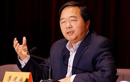 ����(j��)����"��ñ"�Q��ɫ