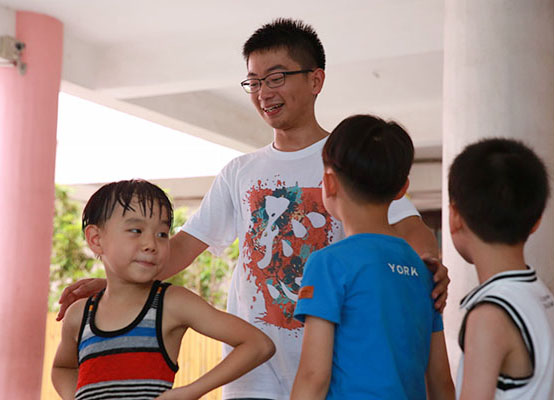 ���ݴ�W��֪�Ľ�㡱����������`꠵��㽭�������_չ֧�̻�����鮔���l(xi��ng)����С�W���ռ��W��ƥ�˽������D��־Ը��ٝ�S���ӂ���