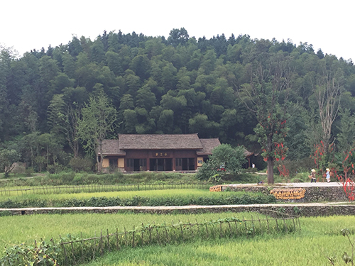 �Ї��һ�Դ���^(q��)����@�����cɽˮ��Ȼһ�w��