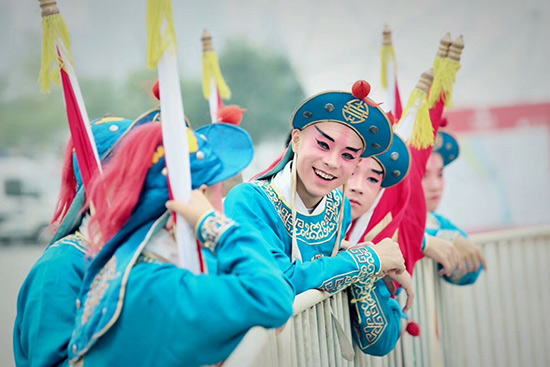 �F(xi��n)���݆T��   ���� �z