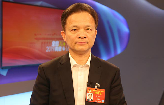 全國政協(xié)委員、中國工程院副院長鐘志華：推進(jìn)工程教育改革與創(chuàng)新創(chuàng)業(yè)創(chuàng)造