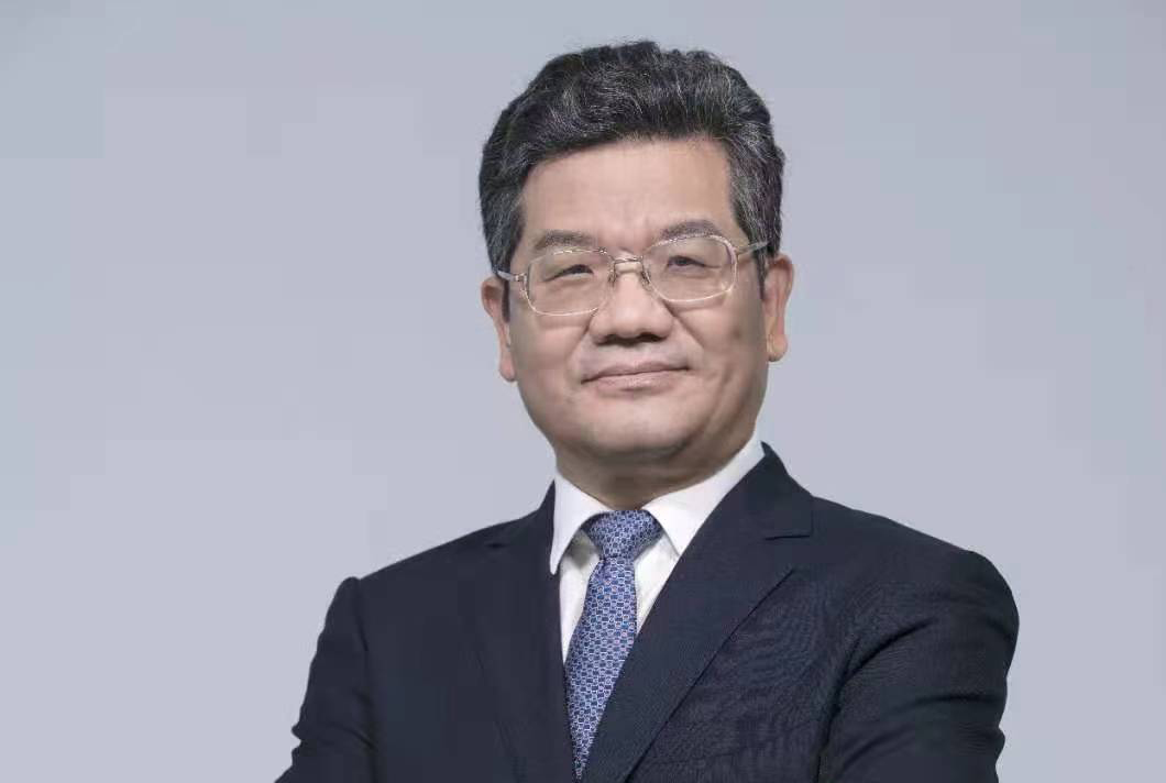 全國(guó)政協(xié)委員、中國(guó)稅務(wù)學(xué)會(huì)副會(huì)長(zhǎng) 張連起