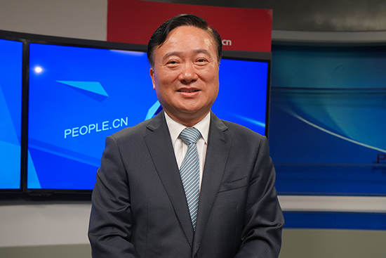 中國(guó)五礦集團(tuán)有限公司黨組書(shū)記、董事長(zhǎng)翁祖亮做客人民網(wǎng)。實(shí)習(xí)生趙晉杰攝